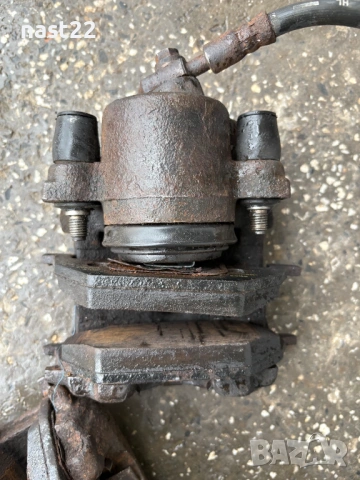 Предни спирачни апарати Фолксвсаген Голф 5/VW GOLF 5 1.6 102 K.S, снимка 2 - Части - 53287203