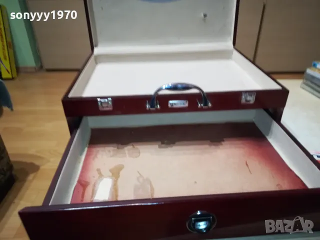 МАРКОВ ДЪРВЕН КУФАР С ЧЕКМЕДЖЕ 1912241550LNWC, снимка 3 - Антикварни и старинни предмети - 48405806