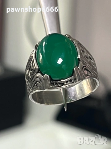 Сребърен пръстен проба 925 тегло 6,57 грама с камък халцедон