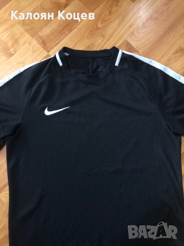Мъжка Тениска Nike Dri-Fit, M, снимка 1 - Тениски - 44402570