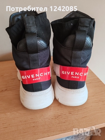 Givenchу оригинални 43н, снимка 3 - Мъжки боти - 52912601