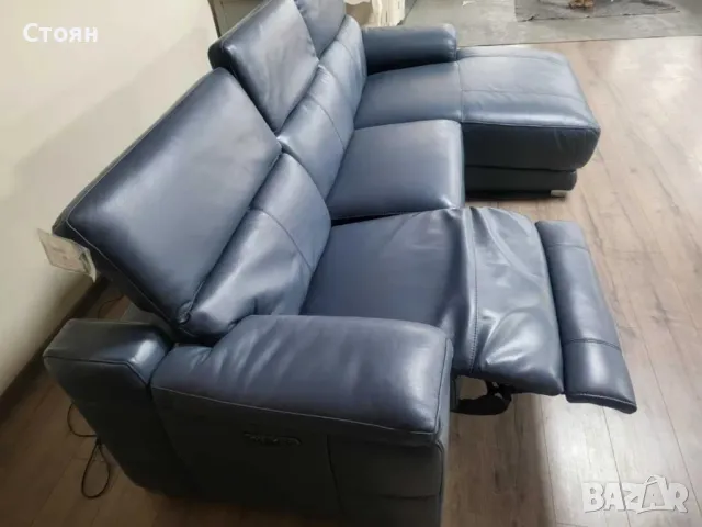 Син кожен ъглов диван Laurence с електрически релакс механизъм, снимка 6 - Дивани и мека мебел - 48286610