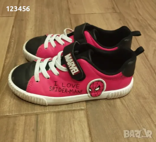 Детски кецове Н&М в много добро състояние маратонки за момче Спайдърмен , снимка 2 - Детски маратонки - 47935767