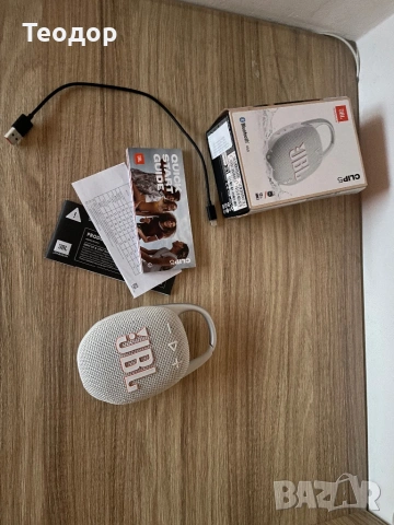 Преносима колонка JBL Clips 5