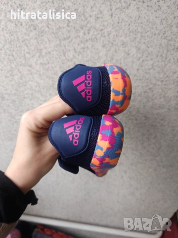 Детски обувки Adidas 33номер, снимка 3 - Детски маратонки - 53409770