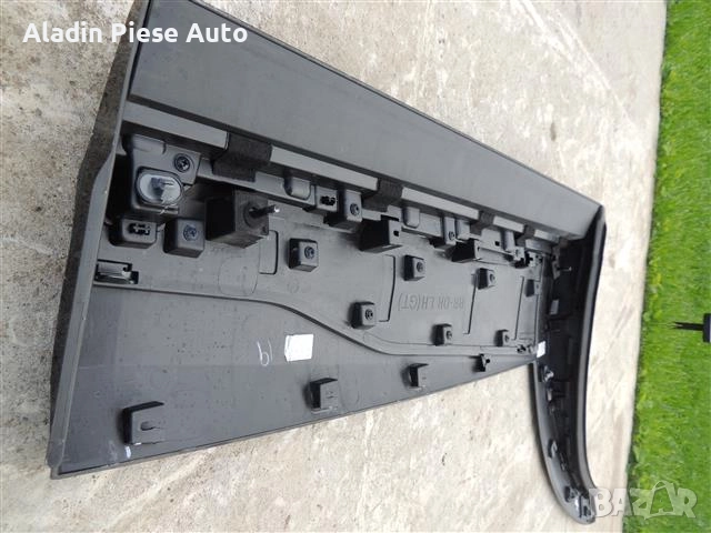 Задна лява тапицерия на врата Kia Sportage година 2023 2024 , снимка 5 - Аксесоари и консумативи - 51764609