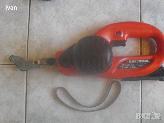 Black Decker KA293E-Английски Мини Лентов Шлайф-Ел.Пила-350 W-ОТЛИЧЕН-Шлайфане Труднодостъпни Места, снимка 11 - Други инструменти - 42444011
