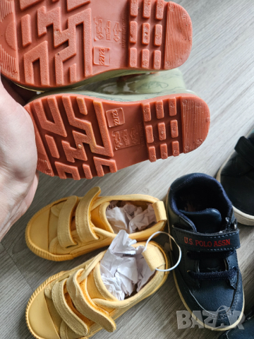 Лот обувки нови reserved, CCC гумени ботуши ,маратонки 22, 23 номер, снимка 3 - Детски маратонки - 44715980