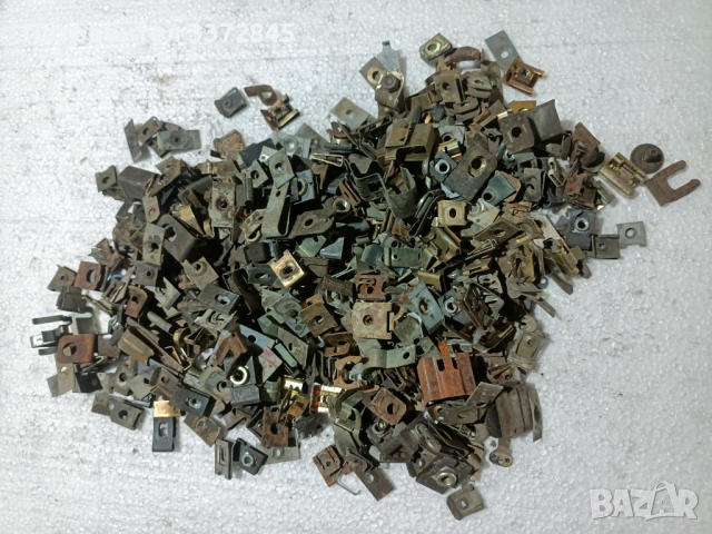 Крепежи за Мерцедес 124, снимка 8 - Части - 53615292