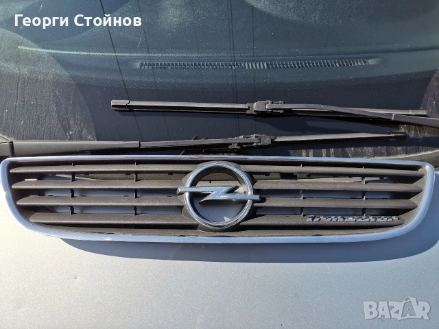 Irmscher тешетка за преден капак на Опел Зафира А, снимка 2 - Аксесоари и консумативи - 53834001