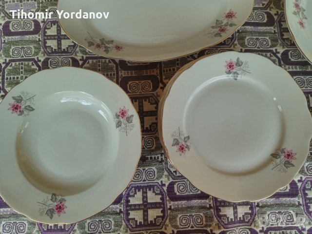  Български порцелан -НОВ сервиз за храненеИЗИДА, снимка 2 - Сервизи - 33890812
