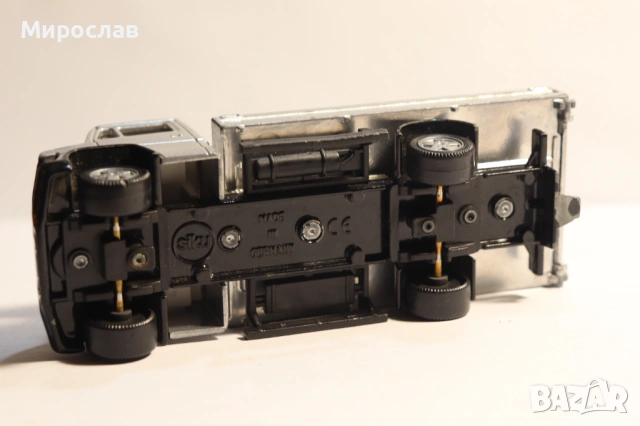 1/55 ?? SIKU MERCEDES BENZ VARIO КАМИОН КОЛИЧКА МОДЕЛ, снимка 7 - Колекции - 53164013