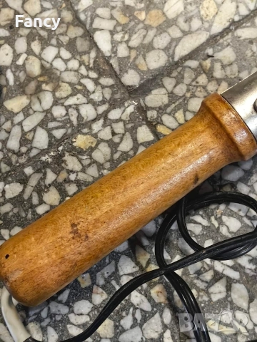 Стар мощен поялник 200 W, снимка 7 - Поялници и запояване - 52733904