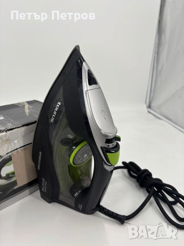 Чисто нова парна ютия TAURUS GEYSER 3000w, снимка 2 - Ютии - 53251723