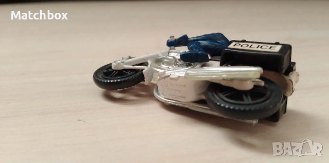 Matchbox England 1/64, снимка 4 - Колекции - 46556399