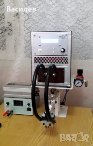 Машина за точково заваряване на акумулаторни клетки