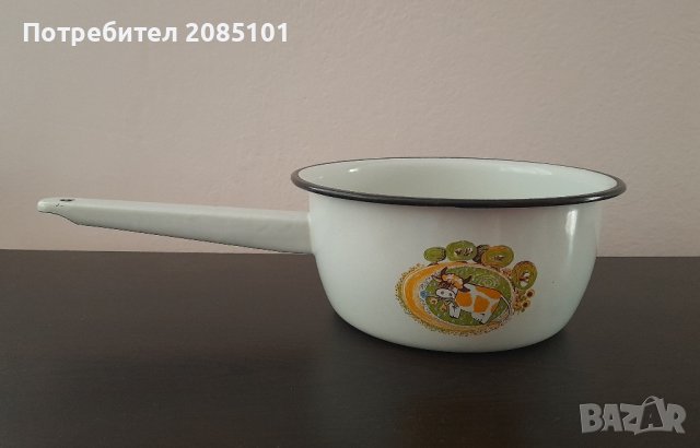 Ретро емайлирана касерола, снимка 2 - Антикварни и старинни предмети - 42403903