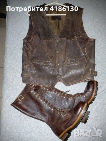 Комплект елек и ботуши. .