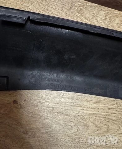 Добавка задна броня дифузиор BMW F30 340, 335 черен лак ОЕМ, снимка 5 - Части - 53278215