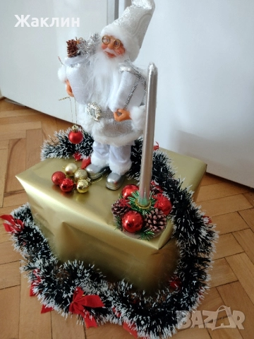 Коледна украса - дядо Коледа, свещник, гирлянди, топки, снимка 2 - Коледни подаръци - 52546107