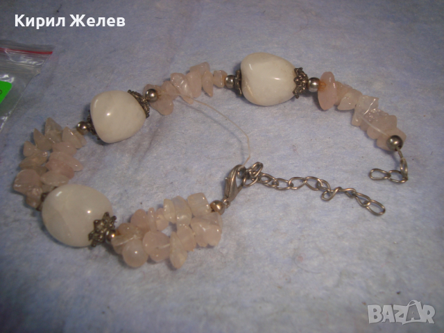 ХЕНД-МЕЙД АРТ МОДНА ГРИВНА от ПОЛУСКЪПОЦЕННИ КАМЪНИ РОЗОВ и МЛЕЧЕН КВАРЦ 26133, снимка 4 - Гривни - 36359467