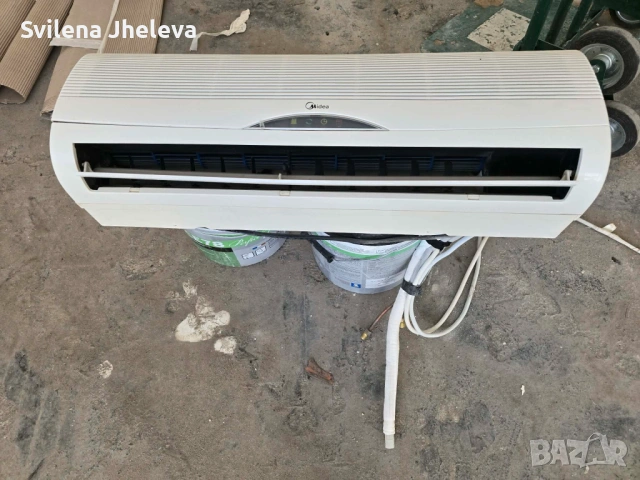 Климатик Midea 12, снимка 2 - Климатици - 53702982