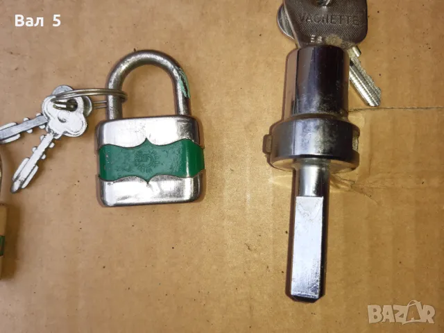 Стари ключове , катинари , ключалка - 9 броя, снимка 6 - Антикварни и старинни предмети - 47576787