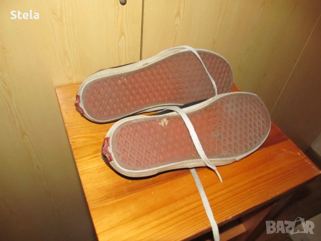 платнени обувки VANS N42, снимка 2 - Маратонки - 53819145