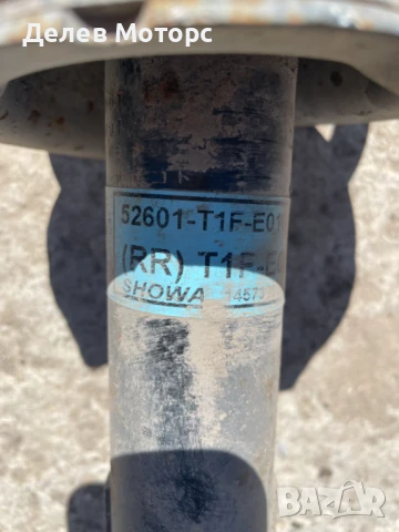 Амортисьор с пружина заден десен 51601-T1F от Honda CR-V, 2.0i, 155 ph, engine R20A, 6 sp., 2015г., снимка 2 - Части - 51355052