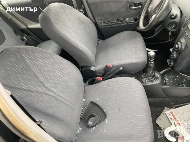 toyota yaris 2 1.3 бензин на части  тойота ярис 2  теглич, снимка 9 - Автомобили и джипове - 49911731