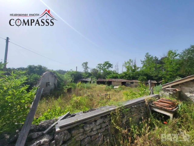 с. Изворово, Общ. Ген. Тошево, къща с двор – 9000евро!, снимка 8 - Къщи - 51853440