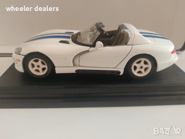 Метална количка Bburago 1992 DODGE VIPER RT/10 1/24, снимка 5 - Колекции - 39891100