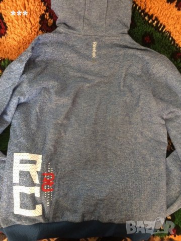 Продавам оригинален суичър Reebok, снимка 2 - Суичъри - 30946017