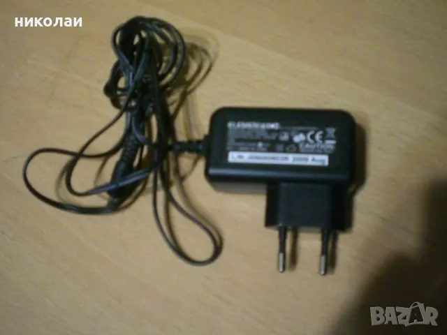 зарядно адаптор 18 волта 