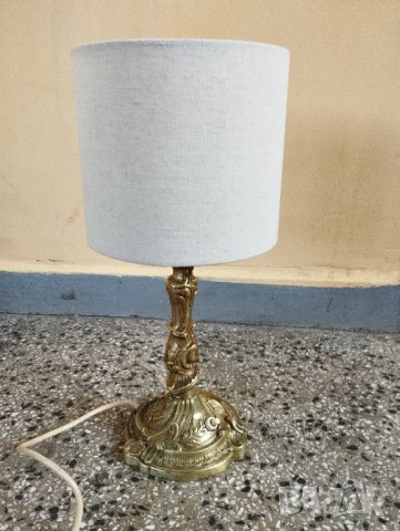 Барокова настолна лампа