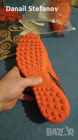 Футболни стоножки 42 номер , снимка 3 - Футбол - 53727545