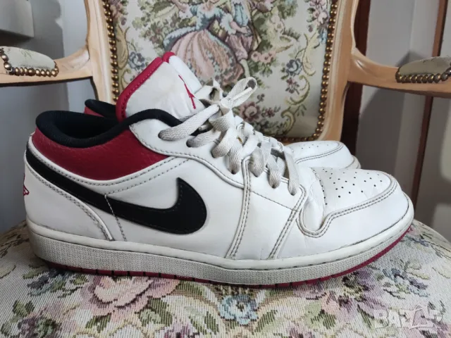 маратонки Air Jordan 1 Low "White University Red / Black"