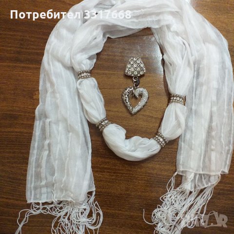 Колие със шал, снимка 5 - Колиета, медальони, синджири - 35925965