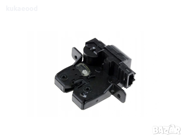 Машинка за заключване на багажник за Nissan Micra K12