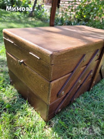 Дървена кутия за шивашки принадлежности, снимка 11 - Антикварни и старинни предмети - 41710301