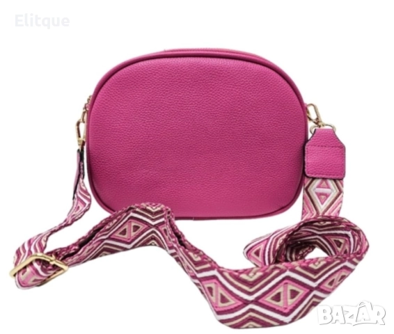 Дамска чанта с 3 прегради за през рамо, снимка 13 - Чанти - 52861386