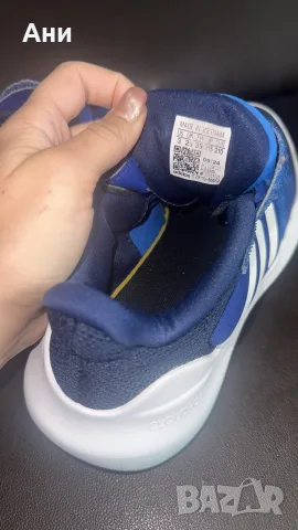 маратонки Adidas 35 номер, снимка 5 - Детски маратонки - 56266716