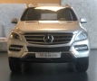 1:18 Mercedes-Benz ML-Klasse Minichamps Модел За Колекционери!, снимка 3