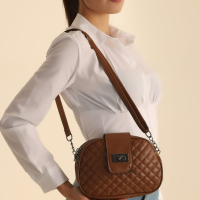 Елегантна дамска ежедневна чанта с три прегради, снимка 1 - Чанти - 44438454