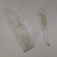 Винтидж прозрачна стъклена бутилка  ,шишенце за парфюм със стъклена запушалка, снимка 3 - Антикварни и старинни предмети - 41376033