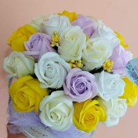 Букет със двайсет и една сапунени рози 💐, снимка 2 - Подаръци за жени - 40295425
