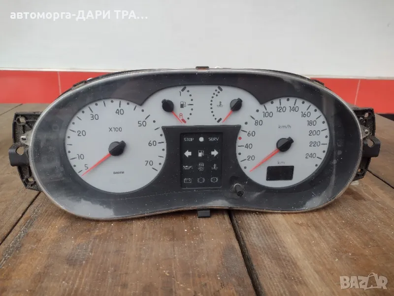 Табло уредно (Километраж)за Рено Клио бензин 2001г, снимка 1