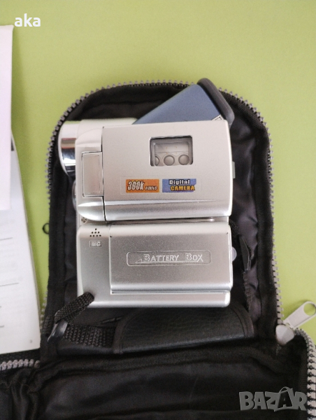  Детски Цифров фотоапарат камера 300K Pixel в оригинална чанта, снимка 1