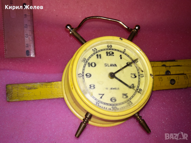 SLAVA MADE in USSR Стар КОЛЕКЦИОНЕРСКИ РУСКИ БУДИЛНИК МЕХАНИЧЕН НАСТОЛЕН ЧАСОВНИК СЛАВА СССР 30933, снимка 1
