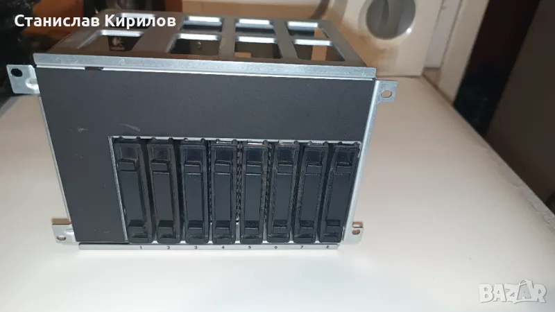 Продавам модул за 8 диска SAS 2,5" SFF за сървър HP Proliant ML350 G6, снимка 1